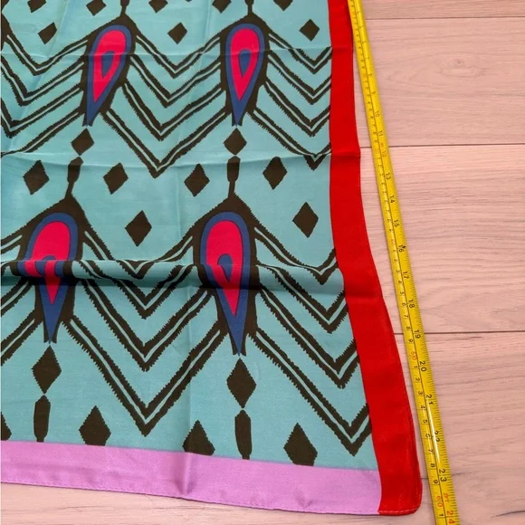 [Rapsodia] Vibrant Scarf with Patterns - Picture 4 of 6